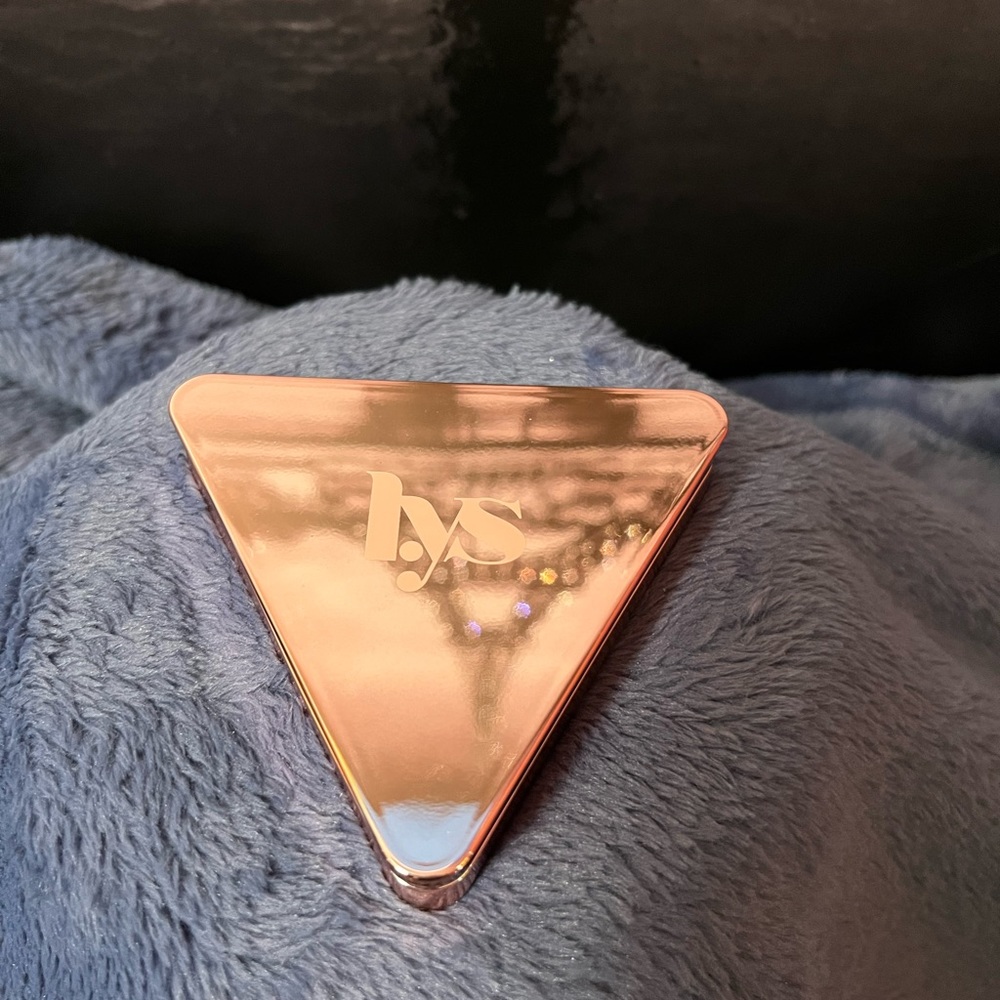IYS Highlighter medium color.